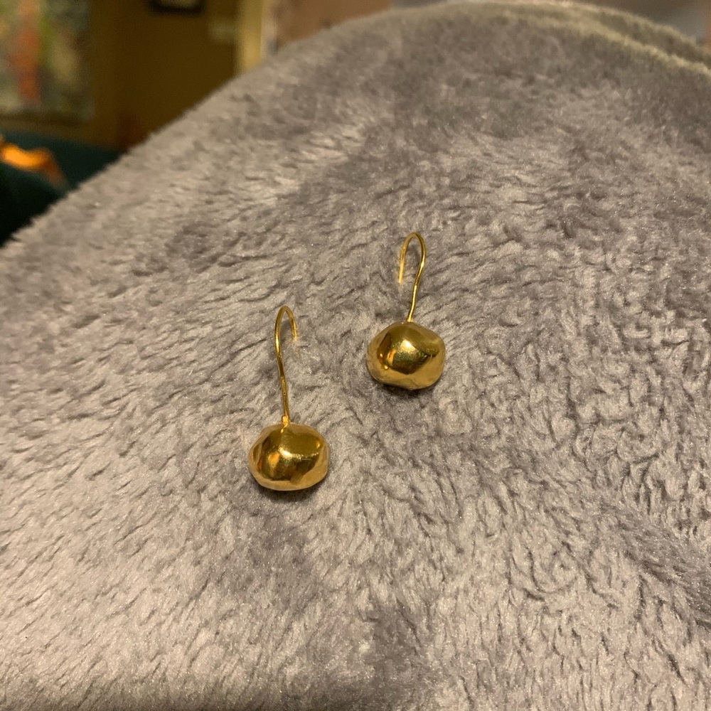 Uno de 50 earrings - retired